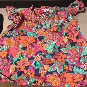 Fun puff sleeve floral top